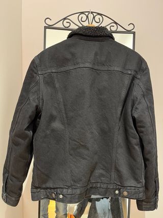 Cazadora Levi's Negra Borrego