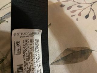 Cinturón negro piel Stradivarius hebilla plateada