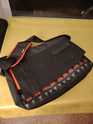 Maletín Quiksilver para portátil