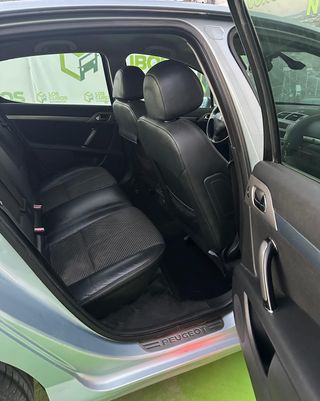 Peugeot 407 ST Confort HDI 136