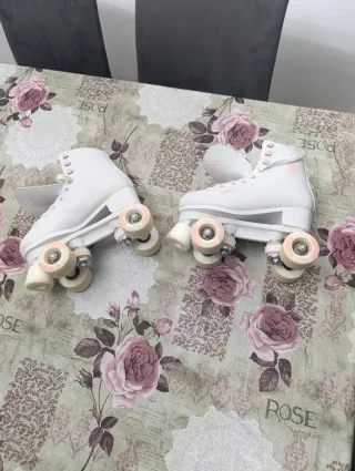 Patines blancos talla 36 marca oxelo