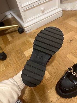 Manoletinas / Zara Plataforma Negra, talla 38