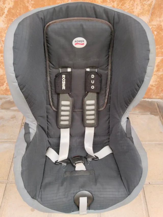 Silla de coche Romer Duo 9 a 18 kg Con isofix