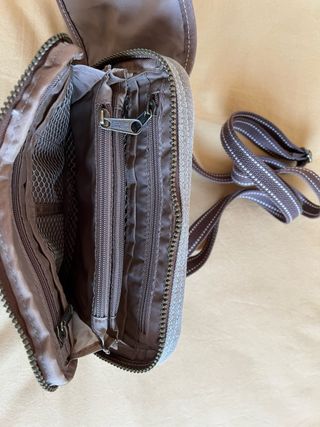 Bolso estilo riñonera Coronel Tapioca