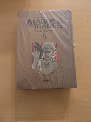 Ataque a los titanes 4 Comic