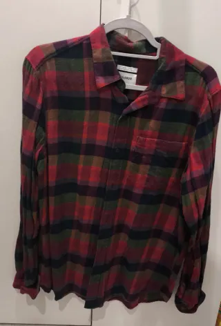 Camisa Pull and bear con estampado