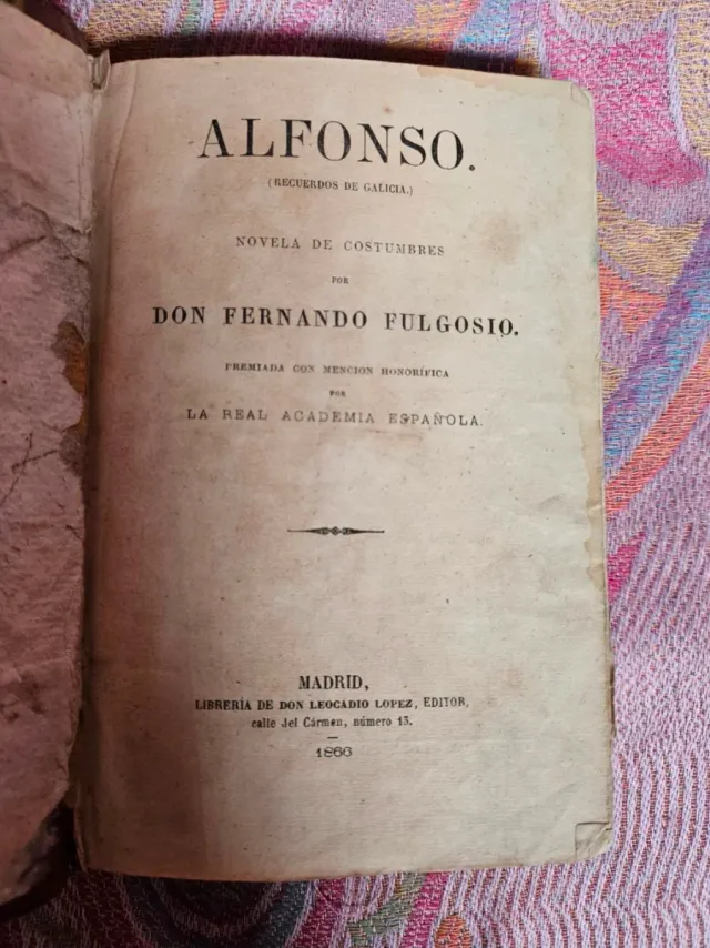 Libro muy antiguo de año 1866 Alfonso