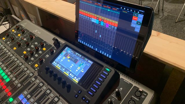 Soporte Tablet Behringer X32