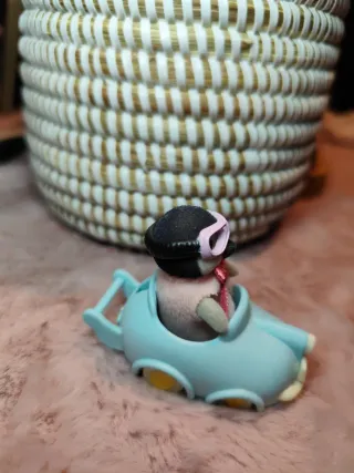 Pingüino Sylvanian Families en Avión