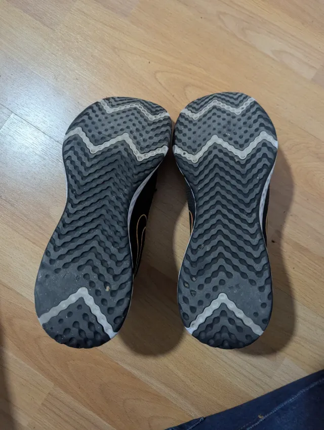 Zapatillas Nike Revolution 5 Talla 42