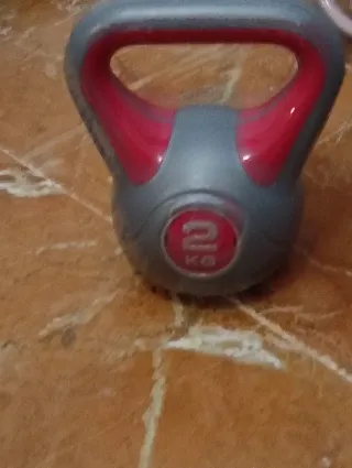 Juego 2 Mancuernas 1KG Morado y pesa rusa 2kg