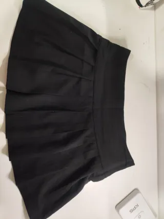 Falda plisada niña H&M negra talla 11/12