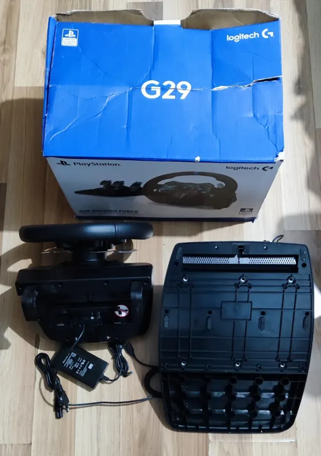 Logitech G29 Volante + Pedales PS5 PS4 PS3