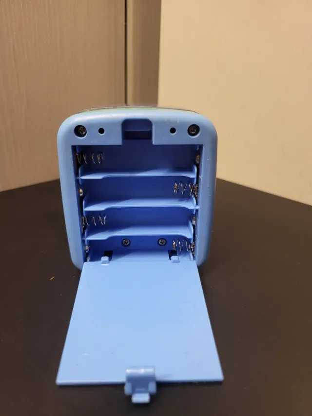 Sacapuntas eléctrico azul