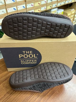 Zapatilla Casa Marrón The Pool Hombre T. 39 y 42