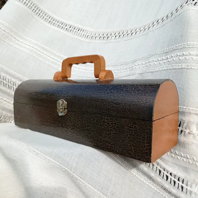 Bauletto in legno vintage marrone e oro