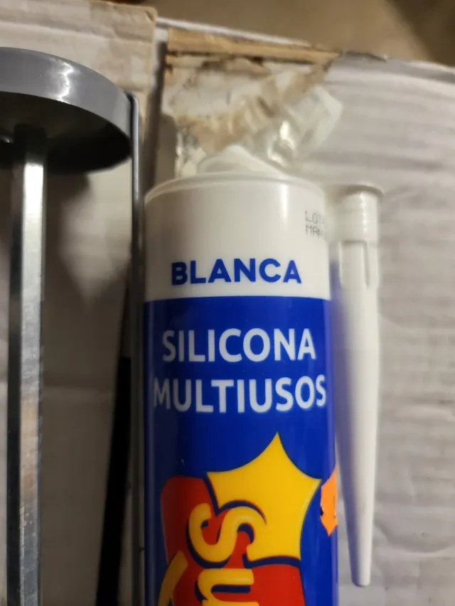 Pistola silicona + Cola blanca multiusos