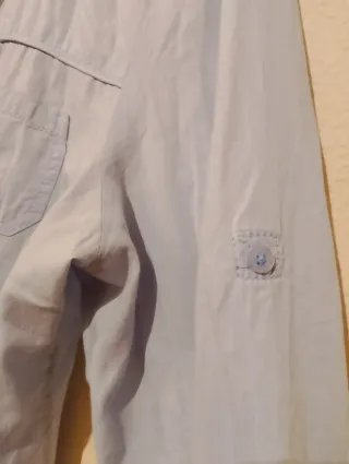 Camisa fina de manga larga azul claro