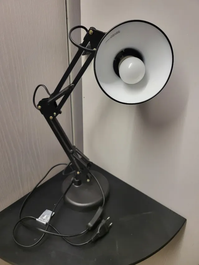 Lámpara Escritorio IKEA Negra