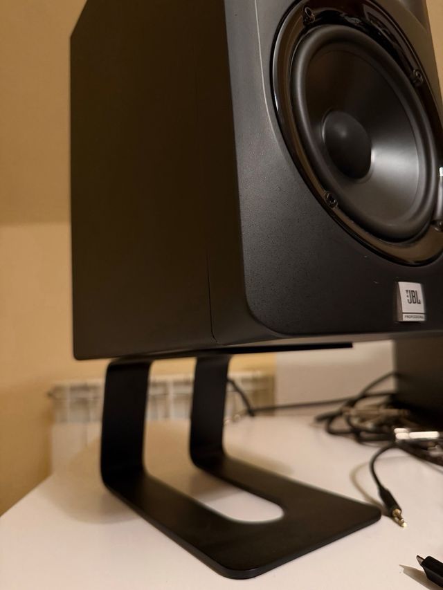 Soportes Altavoces Escritorio Aluminio. Stageek.