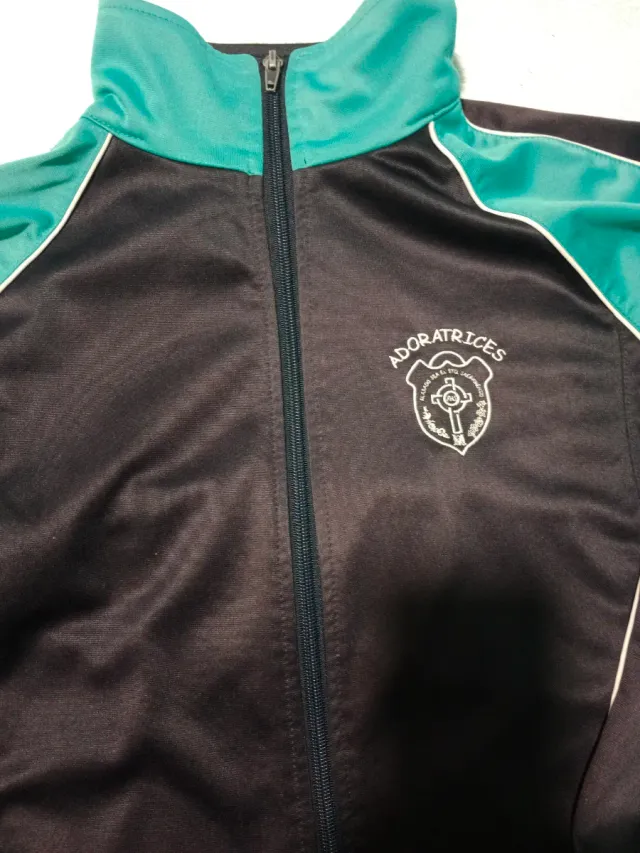 Uniforme chándal Niña María - Adoratrices