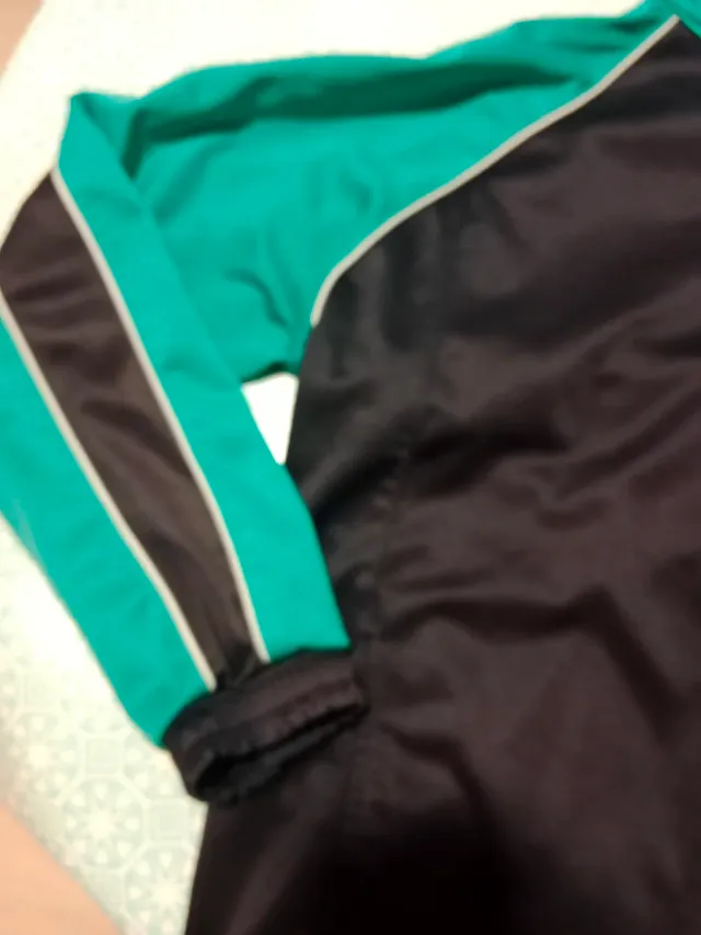 Uniforme chándal Niña María - Adoratrices