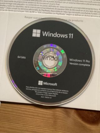pacchetto completo windows 11 pro dvd cd Spagnolo