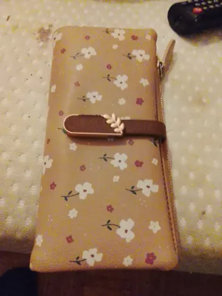 Cartera floral beige y rosa