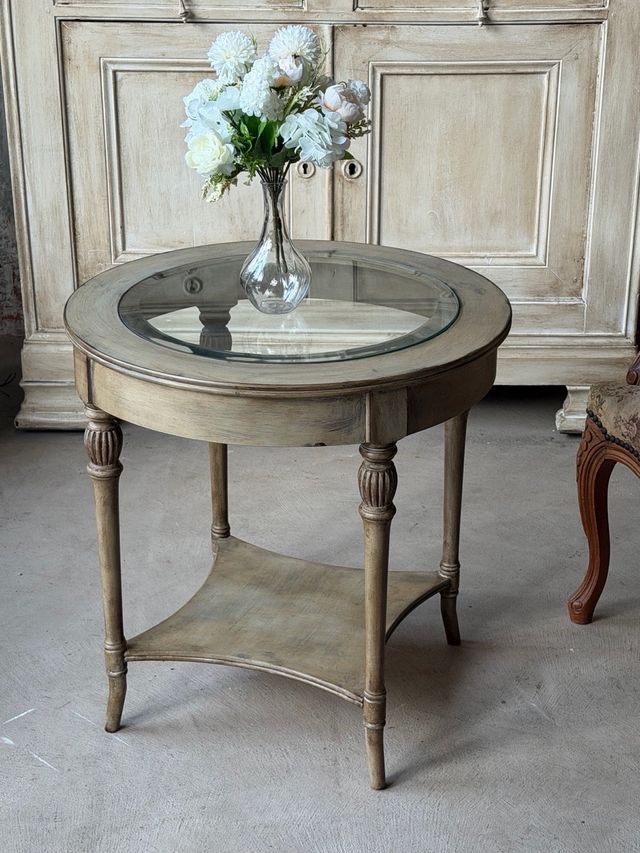 mesita auxiliar francesa