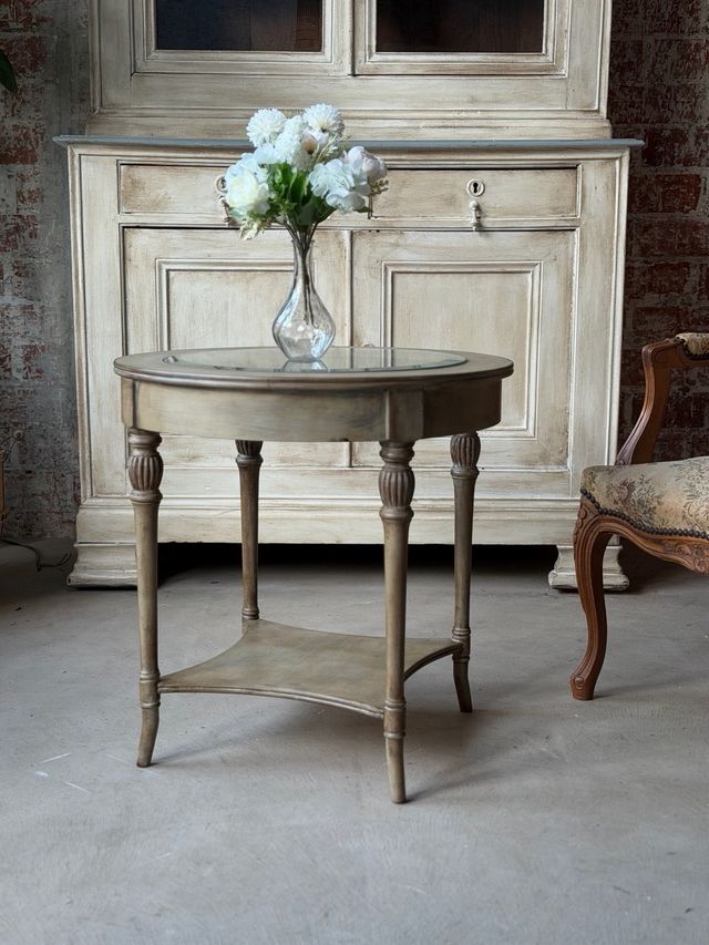 mesita auxiliar francesa