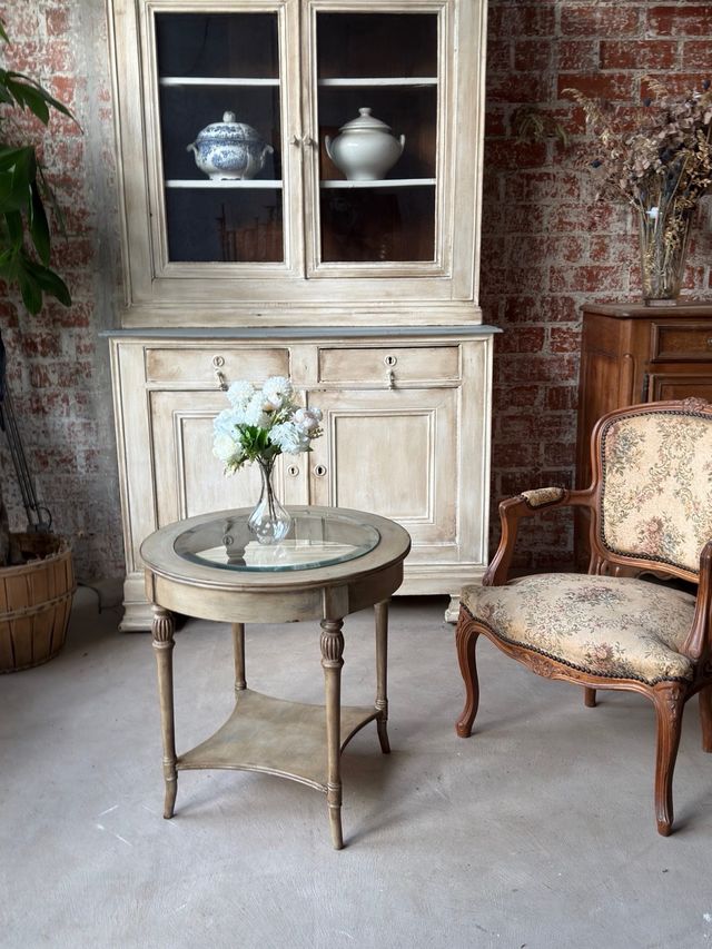 mesita auxiliar francesa