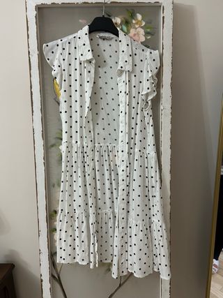 Vestido de verano blanco lunares negros