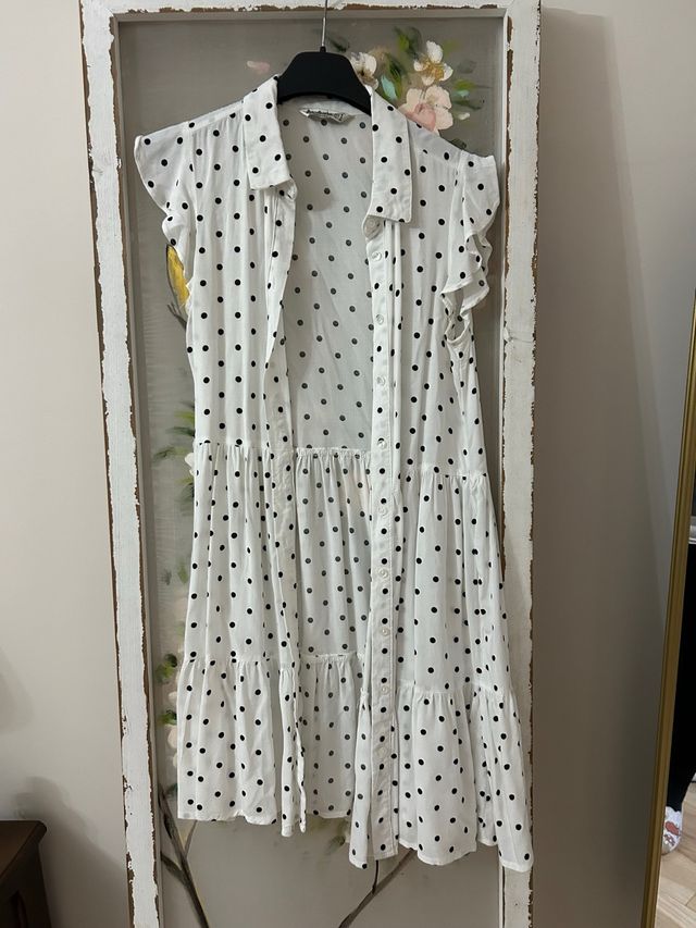 Vestido de verano blanco lunares negros