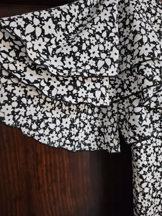 Vestido flamenco negro y blanco