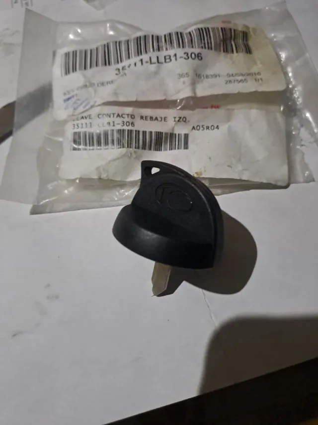 Kymco Dink Street 125cc llave  Izq