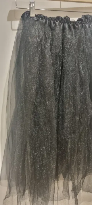 Falda larga de tul negra