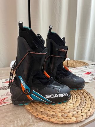 Scarpa Alien talla 27