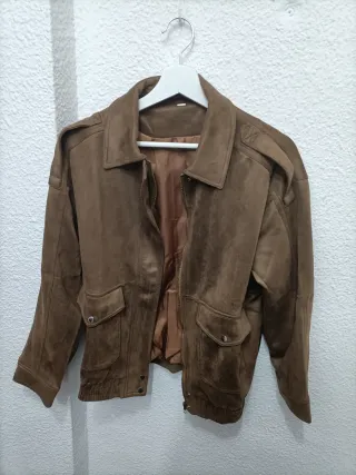 Cazadora Bomber Marrón Talla XS (tirando a S)