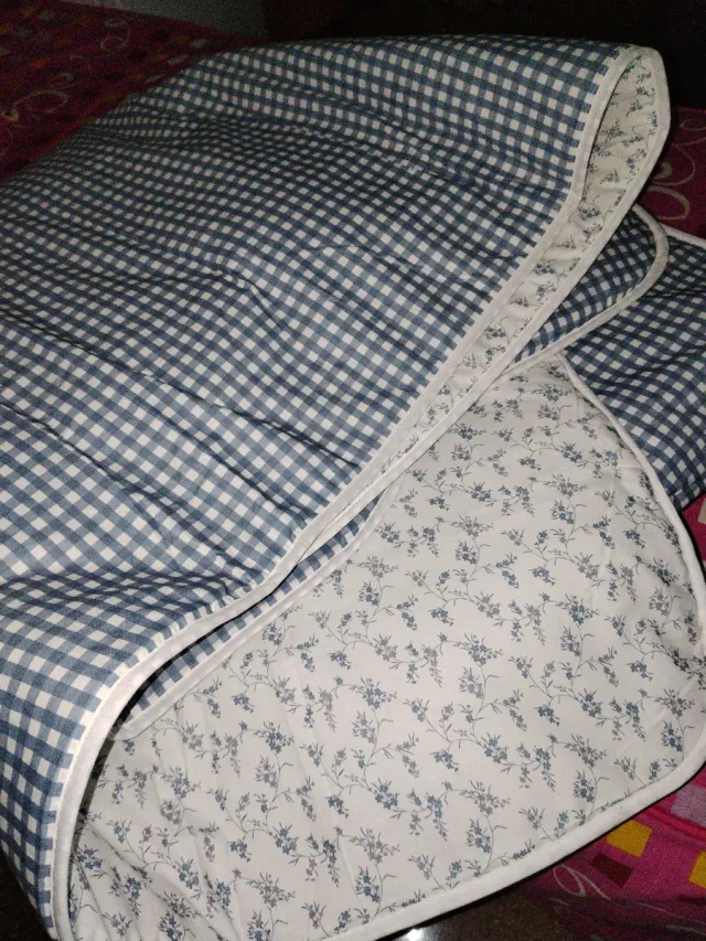 Colcha de entretiempo ( de fabrica con una pequeña