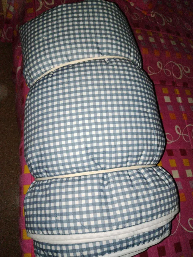 Colcha de entretiempo ( de fabrica con una pequeña