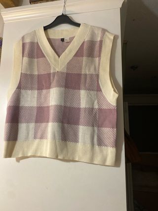 Chaleco H&M cuadros lila y beige claro
