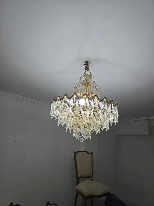 Lámpara de techo de cristal y metal