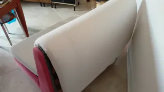 Divanetto letto tessuto blu e rosa