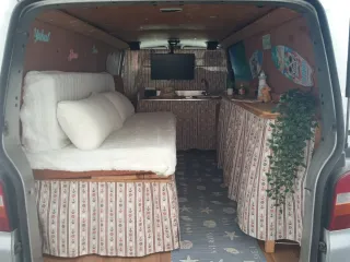 Volkswagen Transporter T5 2004,CAMPERIZADA