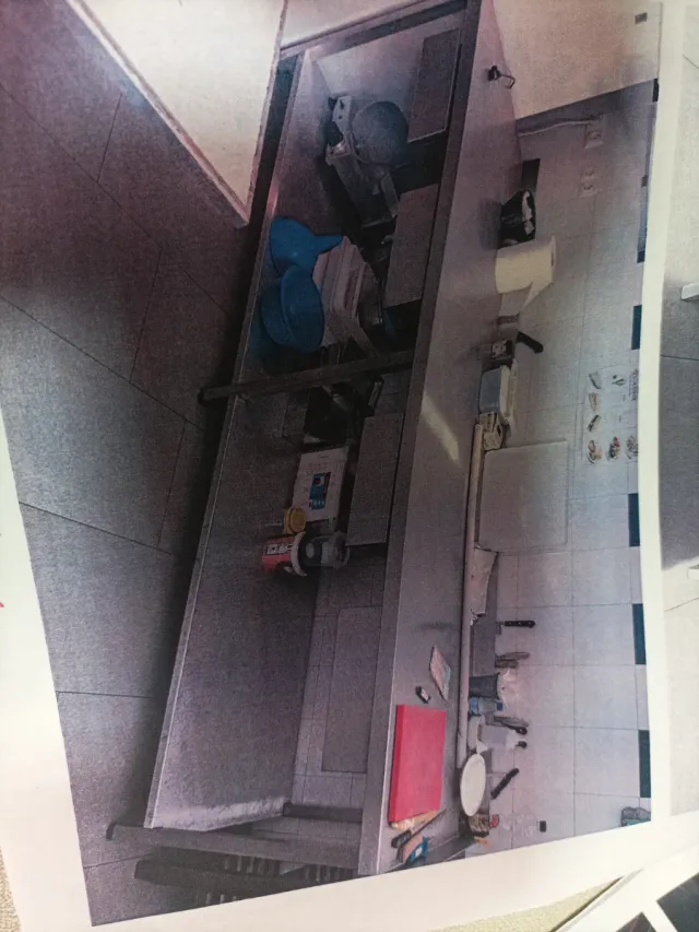 Mesa de cocina/bar de acero inoxidable