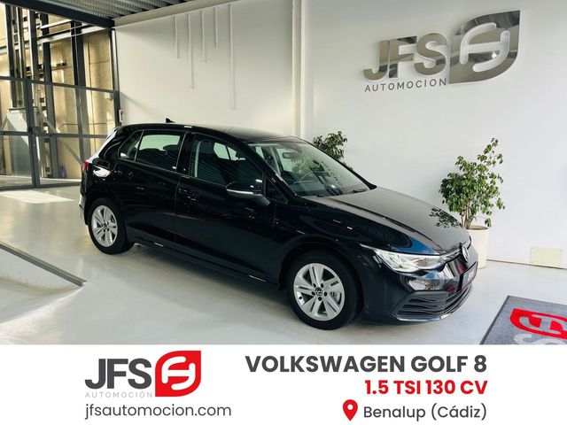 Volkswagen Golf 8  1.5 TSI 130 CV