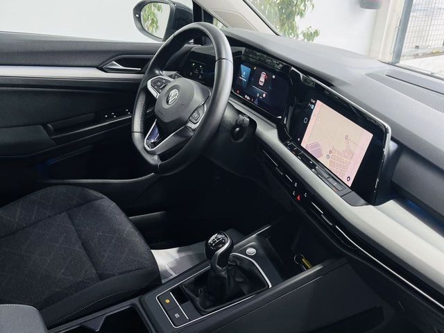 Volkswagen Golf 8  1.5 TSI 130 CV