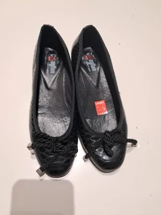 Manoletinas Callaghan Negras Piel Serpiente