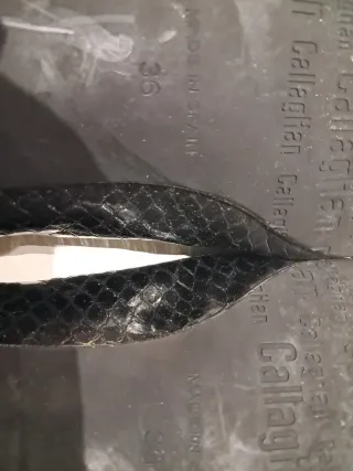 Manoletinas Callaghan Negras Piel Serpiente