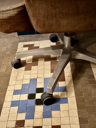 Silla de oficina antigua